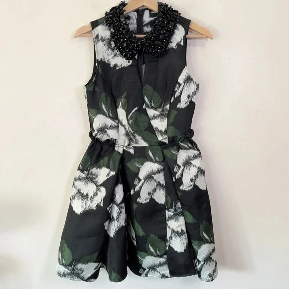 Asos Sleeveless Jewelled Collar  Floral Fit And Flare Dress - Picture 3 of 11